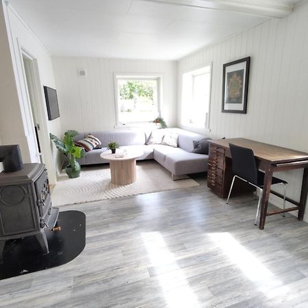 Comfy Apartment In Quiet Neighbourhood Svolvær Esterno foto